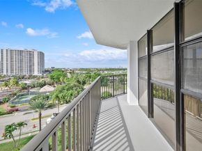 600 Parkview Dr 831, Hallandale Beach FL 33009