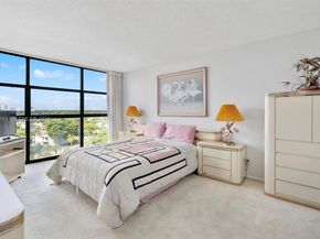 600 Parkview Dr 831, Hallandale Beach FL 33009