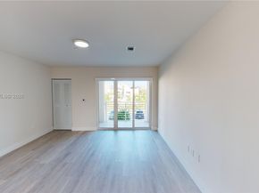 2555 NE 193rd St 2224, Miami FL 33180