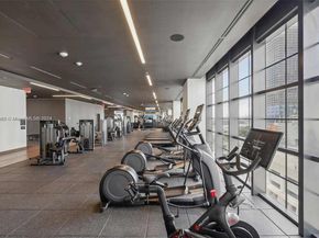 601 NE 1st 4114, Miami FL 33132