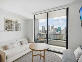 601 NE 1st 4114, Miami FL 33132