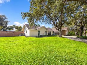 8120 SW 162nd St, Palmetto Bay FL 33157