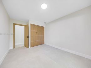 8120 SW 162nd St, Palmetto Bay FL 33157