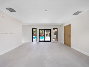 8120 SW 162nd St, Palmetto Bay FL 33157