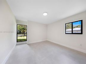 8120 SW 162nd St, Palmetto Bay FL 33157