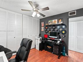 1523 NW 113th Way, Pembroke Pines FL 33026