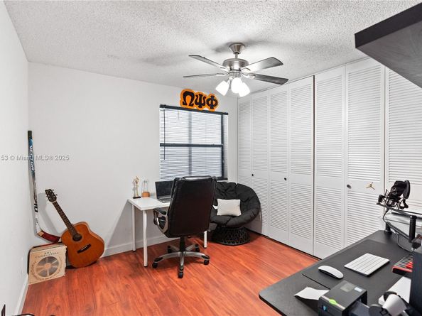 1523 NW 113th Way, Pembroke Pines FL 33026