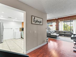 1523 NW 113th Way, Pembroke Pines FL 33026