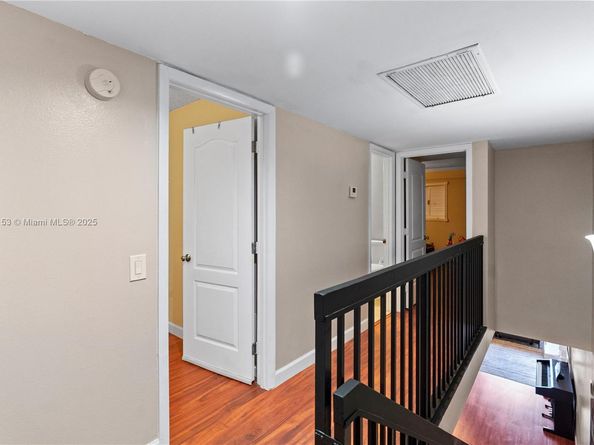 1523 NW 113th Way, Pembroke Pines FL 33026