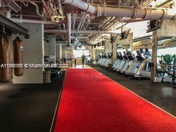 102 24th St 1112, Miami Beach FL 33139