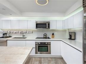102 24th St 1112, Miami Beach FL 33139