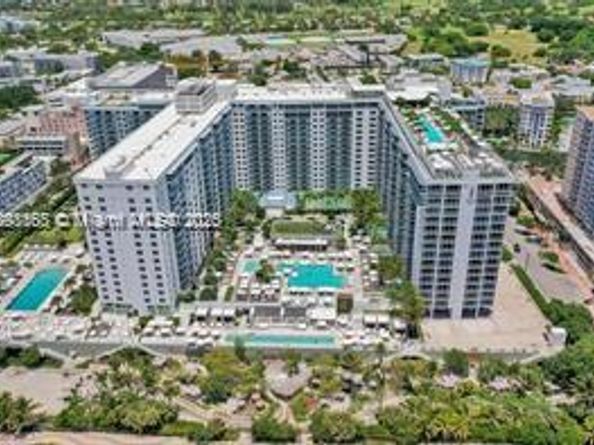 102 24th St 1112, Miami Beach FL 33139