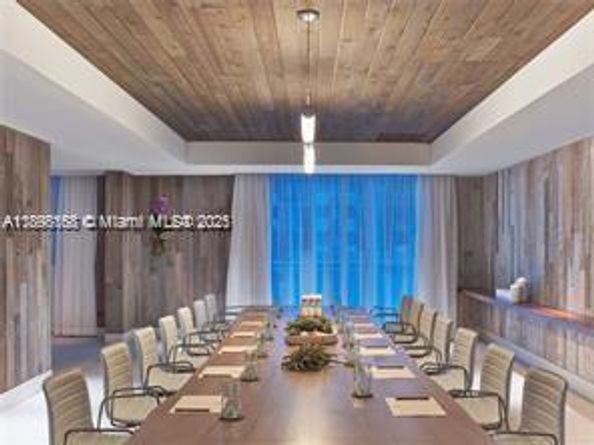 102 24th St 1112, Miami Beach FL 33139