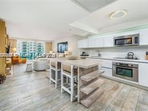 102 24th St 1112, Miami Beach FL 33139