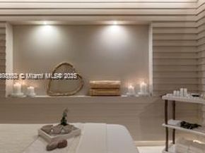 102 24th St 1112, Miami Beach FL 33139