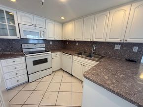 7832 Collins Ave 207, Miami Beach FL 33141