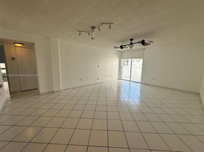 7832 Collins Ave 207, Miami Beach FL 33141