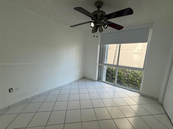 7832 Collins Ave 207, Miami Beach FL 33141