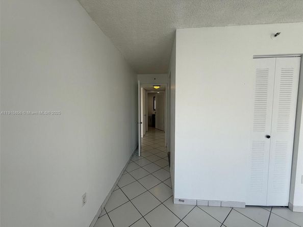 7832 Collins Ave 207, Miami Beach FL 33141