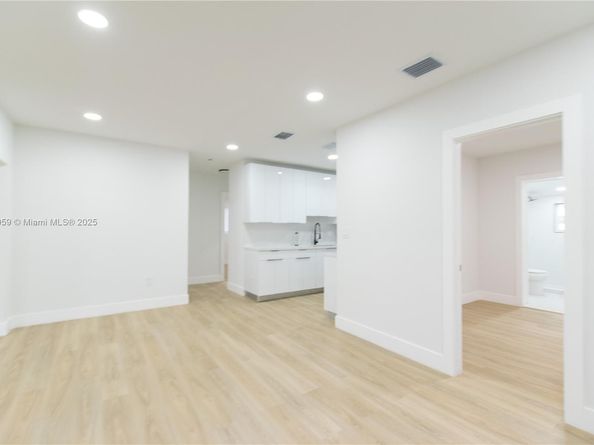 1420 NW 58th Ter, Miami FL 33142