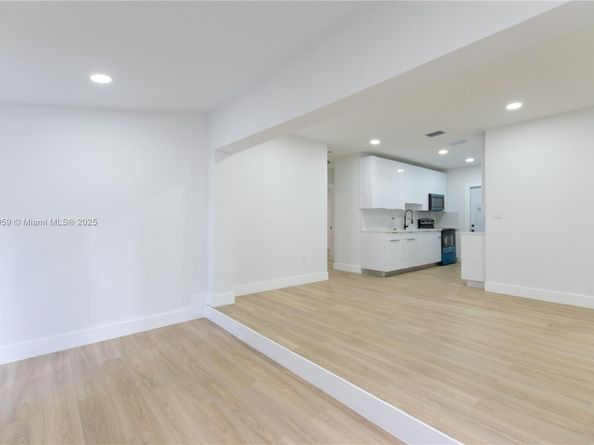 1420 NW 58th Ter, Miami FL 33142