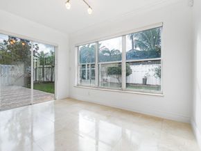 4978 SW 35th Ter, Hollywood FL 33312