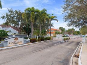 4978 SW 35th Ter, Hollywood FL 33312