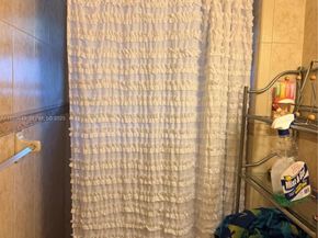 1150 NE 142nd St, North Miami FL 33161