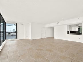 385 Poinciana Dr 1230, Sunny Isles Beach FL 33160