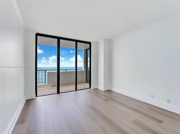 1581 Brickell Ave PH102, Miami FL 33129