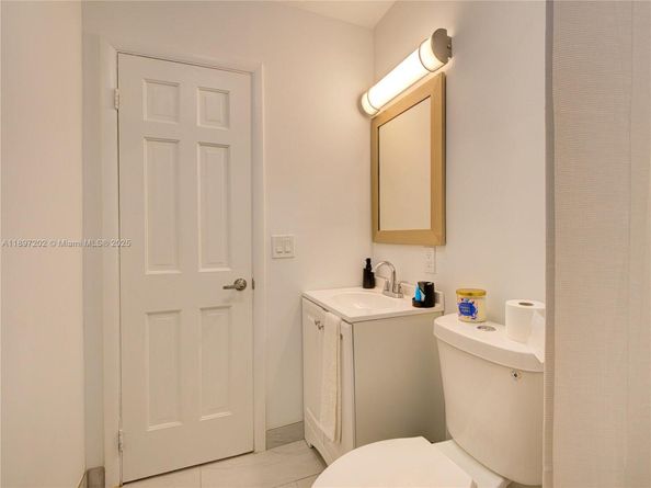 2703 Adams St, Hollywood FL 33020
