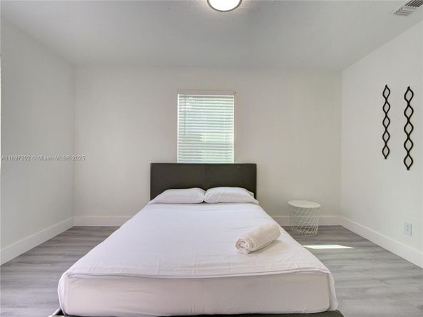 2703 Adams St, Hollywood FL 33020