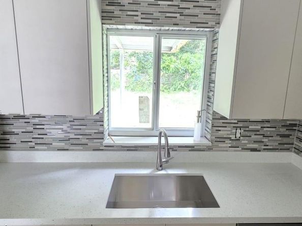 1340 NW 133rd St, Miami FL 33167