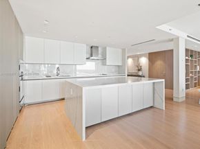 7937 Fisher Island Dr 7937, Miami Beach FL 33109