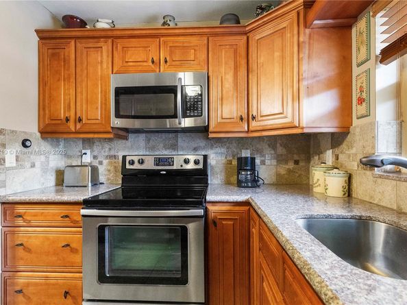 1425 Arthur St 205A, Hollywood FL 33020