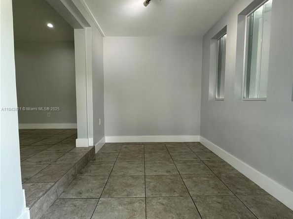 12235 NE 12th Pl, North Miami FL 33161