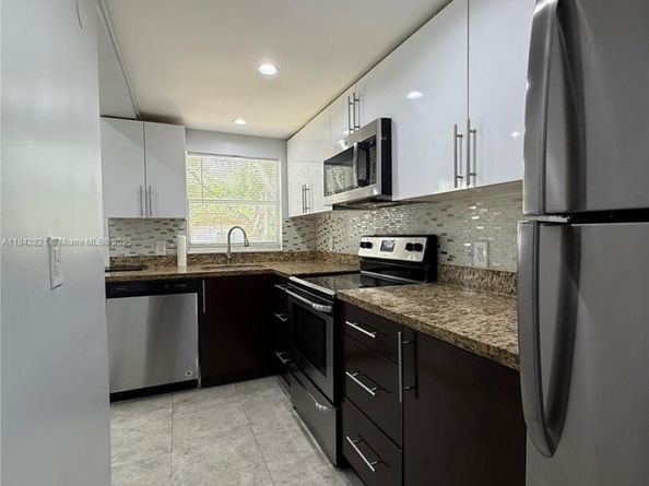 12235 NE 12th Pl, North Miami FL 33161