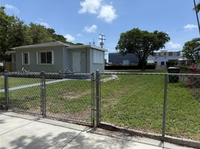 12235 NE 12th Pl, North Miami FL 33161