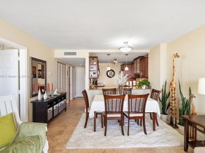 6900 Bay Dr 6G, Miami Beach FL 33141
