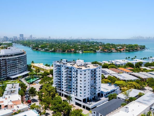6900 Bay Dr 6G, Miami Beach FL 33141