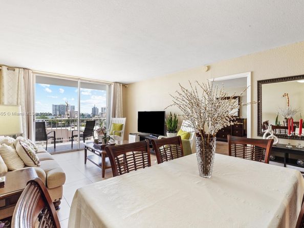 6900 Bay Dr 6G, Miami Beach FL 33141