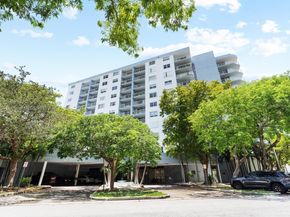 6900 Bay Dr 6G, Miami Beach FL 33141