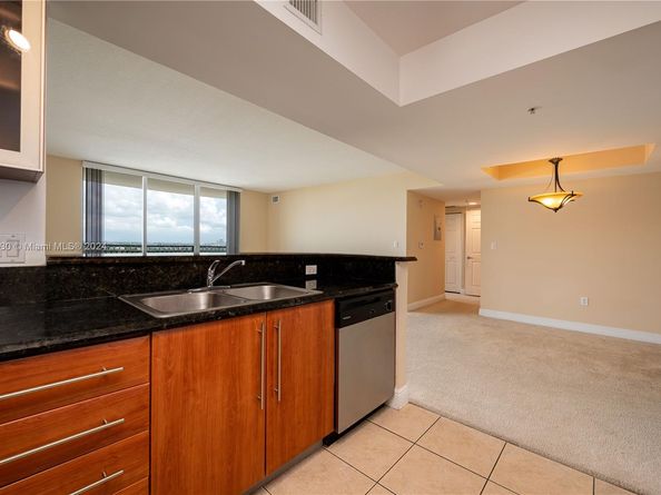 3232 SW 22nd Ter 1504, Miami FL 33145