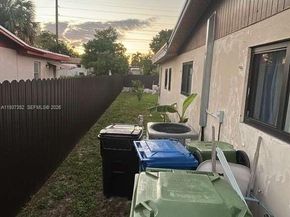 2041 NW 30th Way, Fort Lauderdale FL 33311