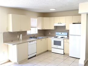 451 NE 136th St III314, North Miami FL 33161