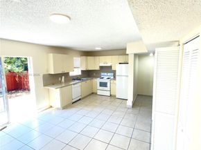 451 NE 136th St III314, North Miami FL 33161