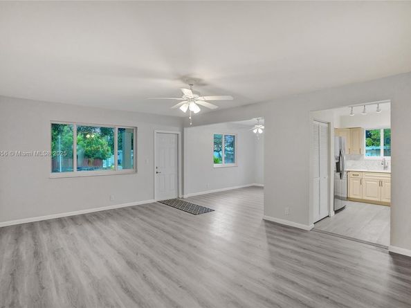 1611 N 26th Ave, Hollywood FL 33020