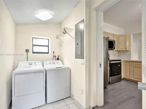 1611 N 26th Ave, Hollywood FL 33020