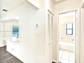 1611 N 26th Ave, Hollywood FL 33020
