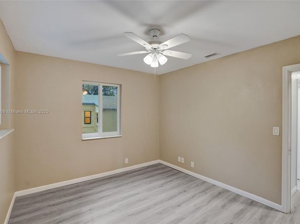 1611 N 26th Ave, Hollywood FL 33020
